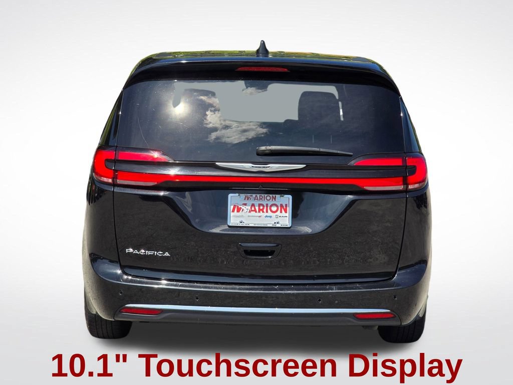 Used 2025 Chrysler Pacifica Select FWD image 18
