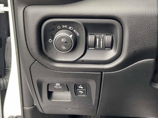 Used 2025 RAM 1500 Laramie w/ Sport Appearance Package AWD/4WD image 23