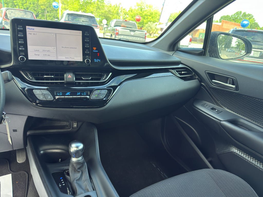 Used 2019 Toyota C-HR LE FWD image 23