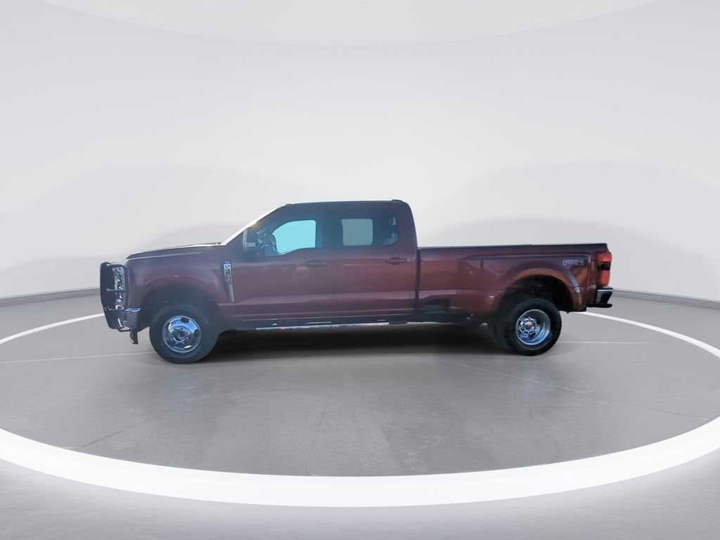 Used 2026 Ford F350 XLT w/ XLT Premium Package image 5