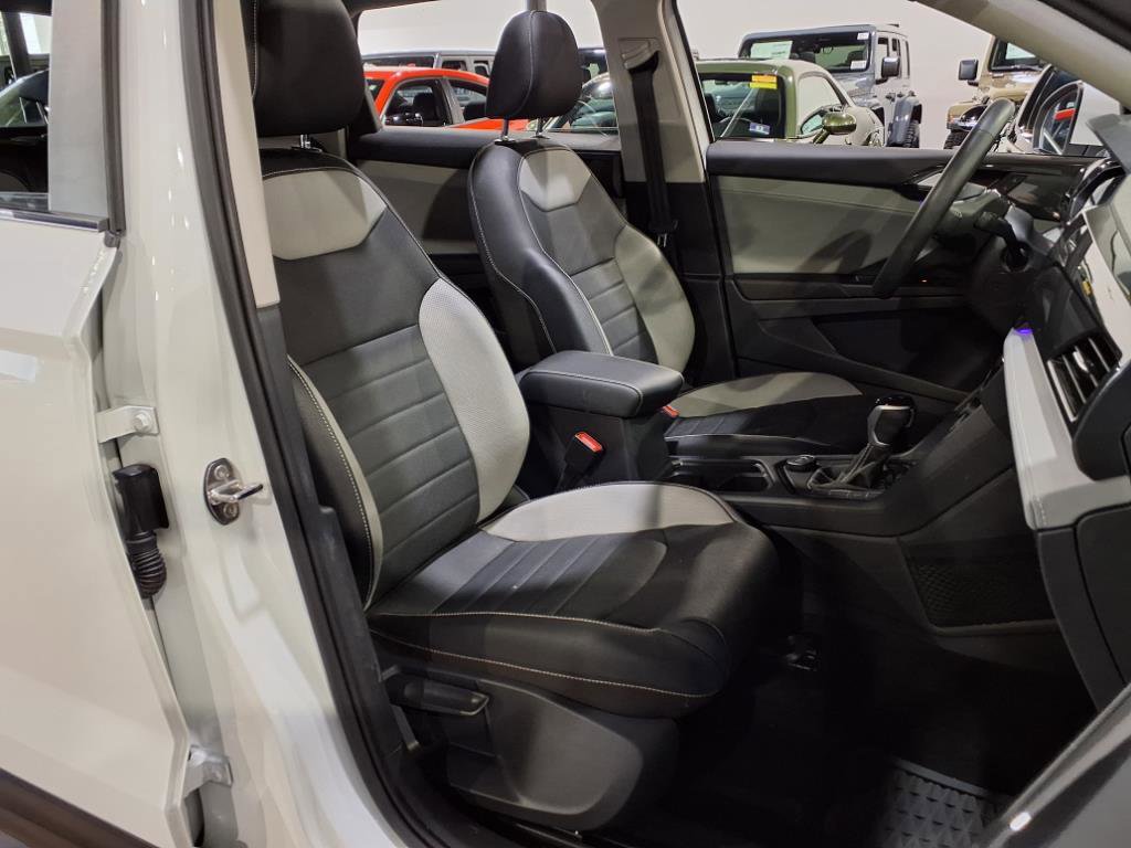 Used 2022 Volkswagen Taos SEL image 13