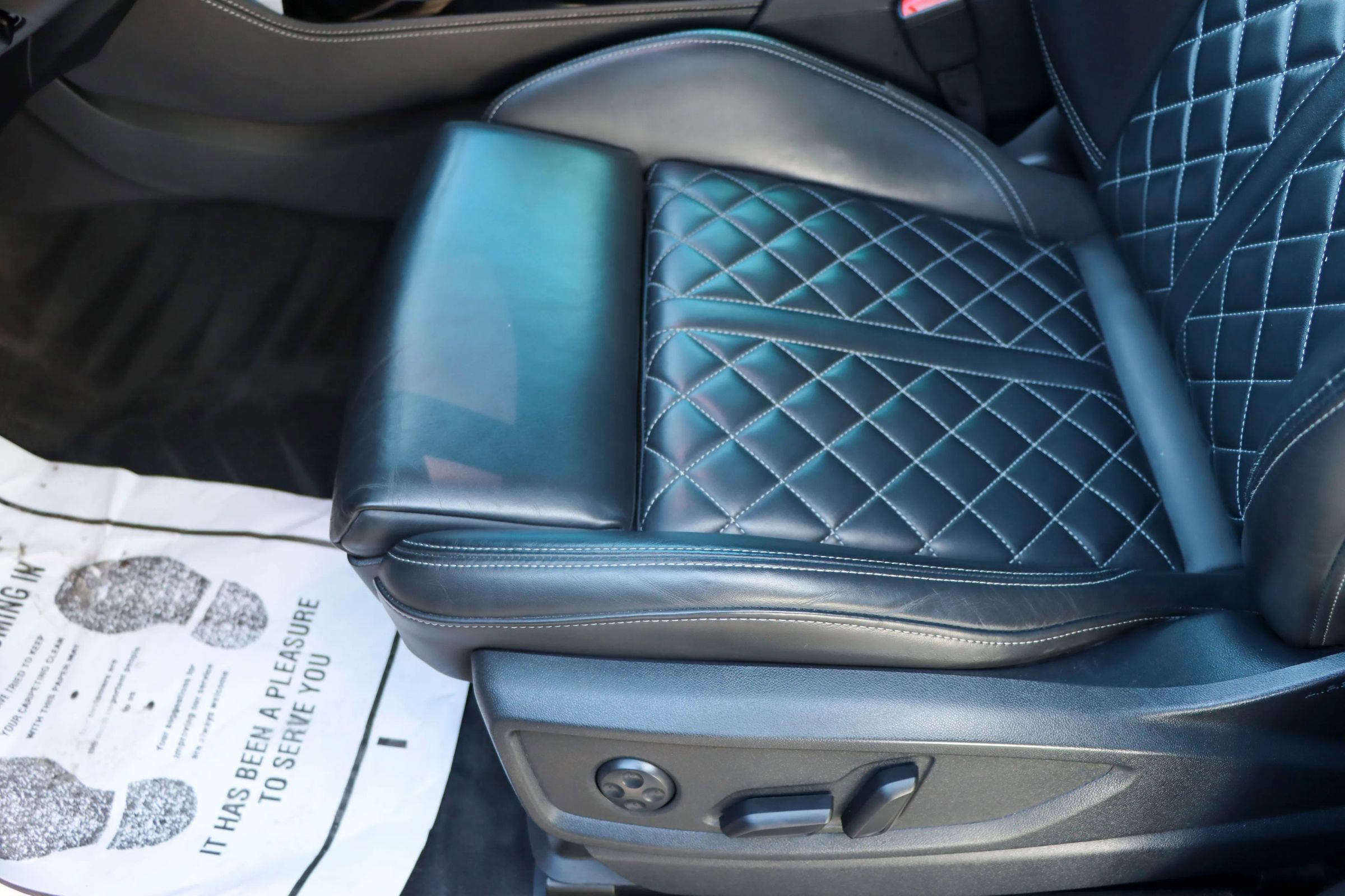 Used 2021 Audi SQ5 Premium Plus w/ Premium Plus Package image 16