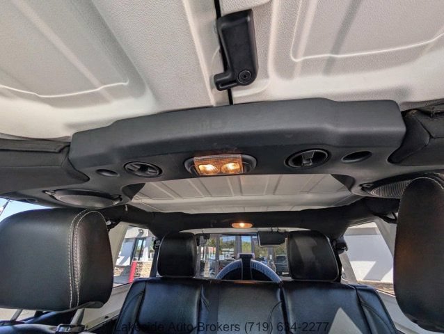 Used 2013 Jeep Wrangler Unlimited Sahara w/ Connectivity Group AWD/4WD image 22