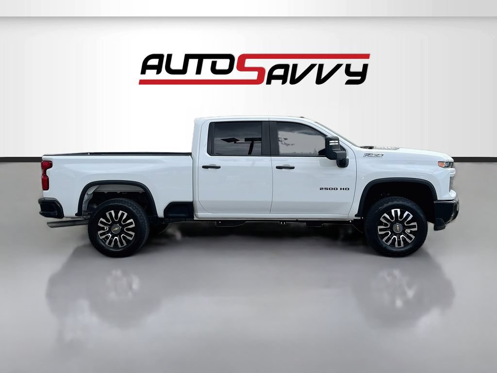 Used 2024 Chevrolet Silverado 2500 Custom w/ Custom Convenience Package AWD/4WD image 8