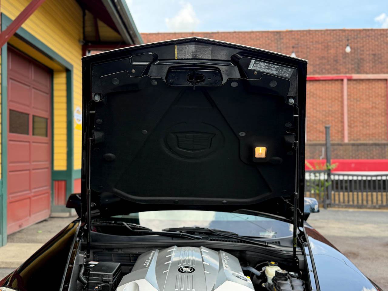 Used 2005 Cadillac XLR RWD image 40