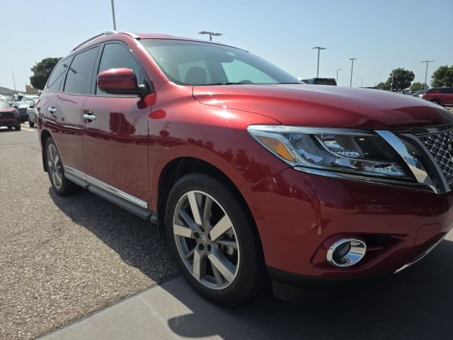 Used 2014 Nissan Pathfinder Platinum AWD/4WD image 1