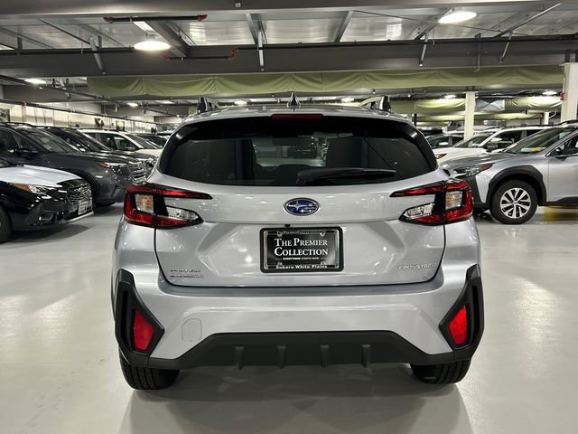 Used 2025 Subaru Crosstrek 2.0i Premium image 3