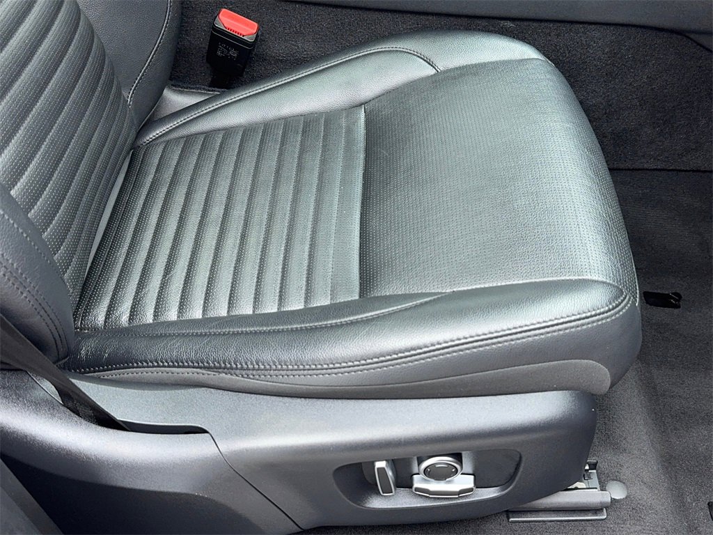 Used 2022 Land Rover Discovery Sport SE image 49