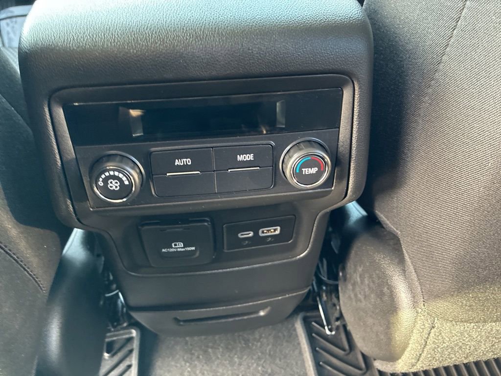 Used 2023 GMC Acadia SLE w/ Driver Convenience Package image 28