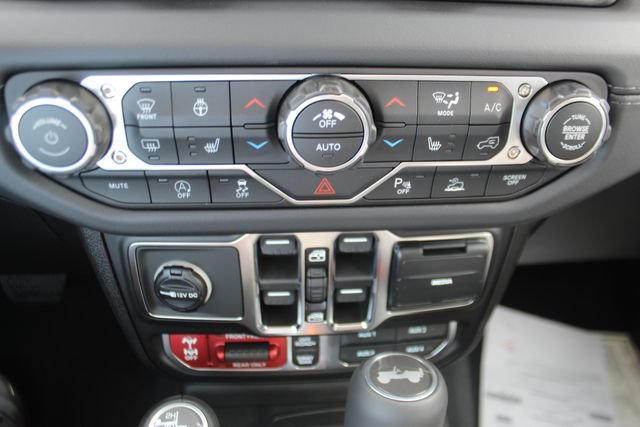 New 2026 Jeep Wrangler Unlimited Rubicon w/ Safety Group AWD/4WD image 20