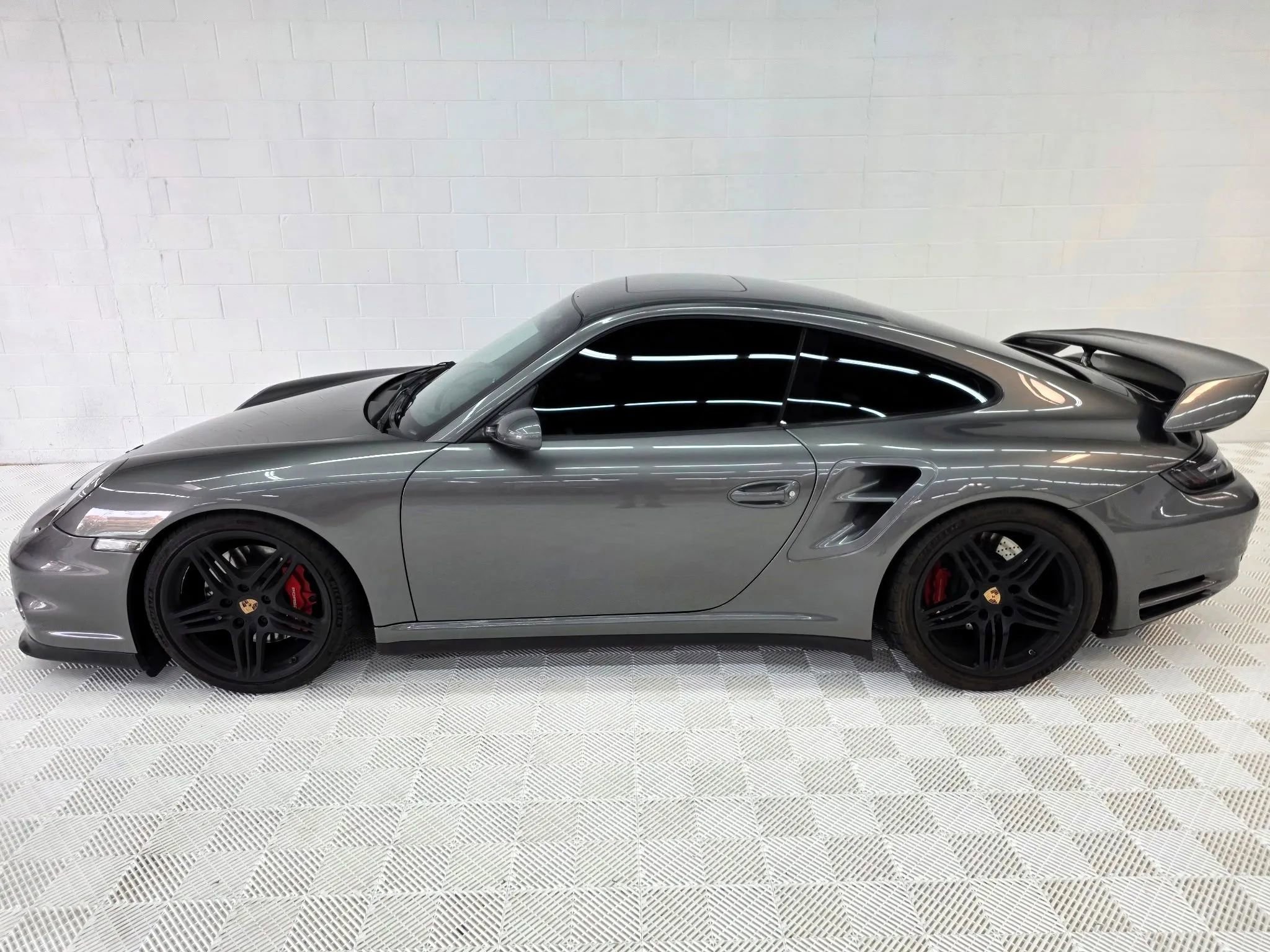 Used 2007 Porsche 911 Turbo image 36