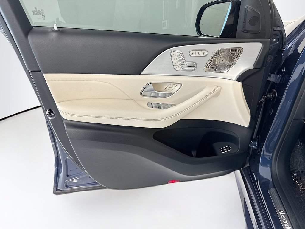 Certified 2024 Mercedes-Benz GLS 450 4MATIC image 25