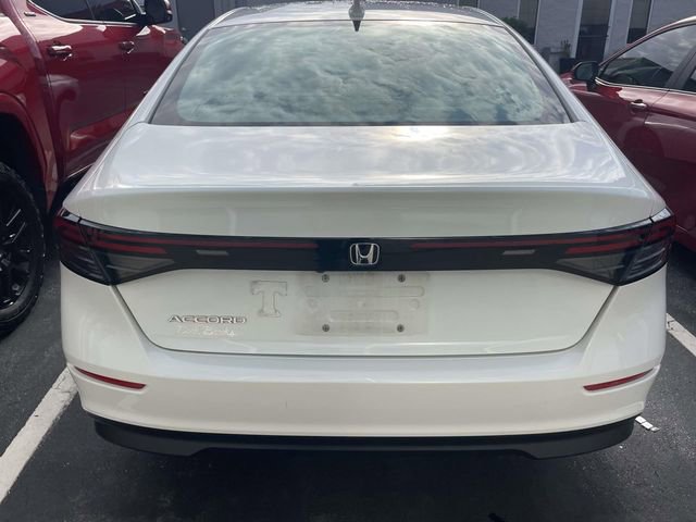 Used 2023 Honda Accord EX image 11