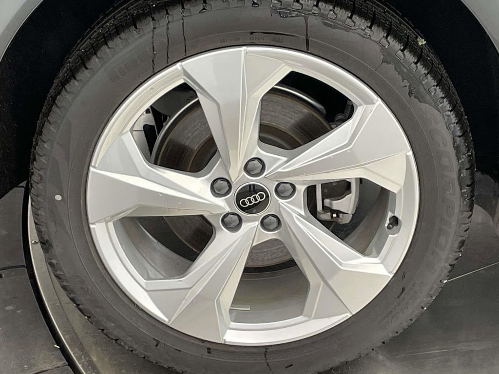 New 2025 Audi Q5 2.0T Premium Plus image 13