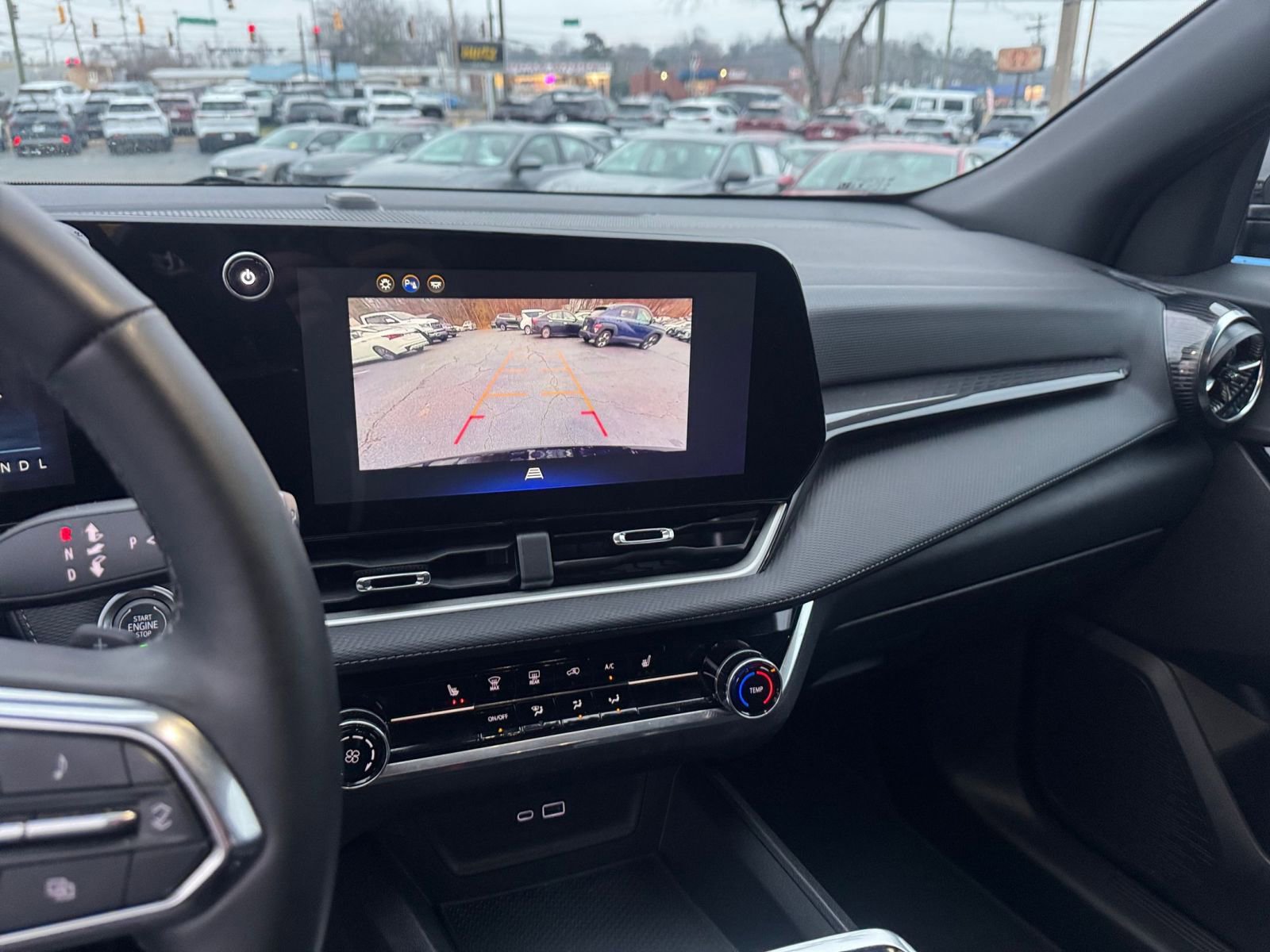 Used 2025 Chevrolet Equinox LT image 17