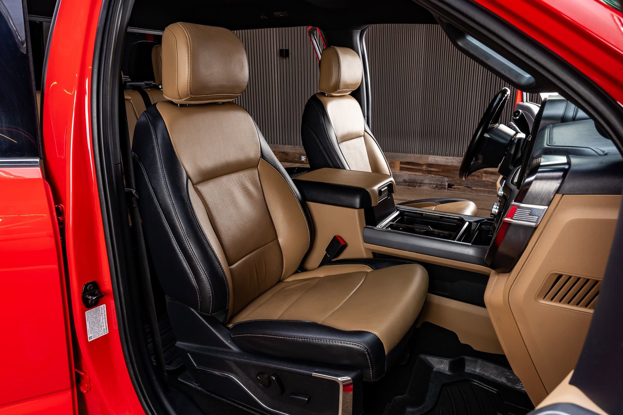 Used 2023 Ford F450 Lariat w/ Lariat Ultimate Package image 30