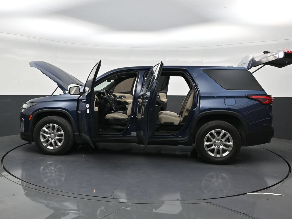Used 2022 Chevrolet Traverse LS FWD image 30