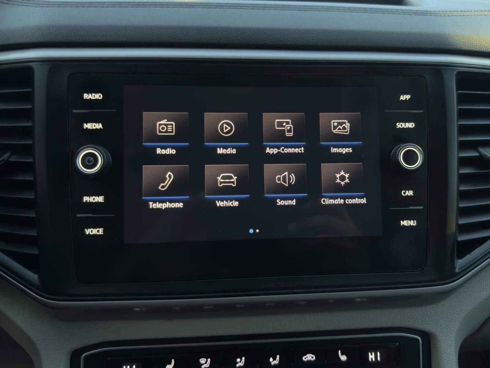 Used 2021 Volkswagen Atlas SE image 38