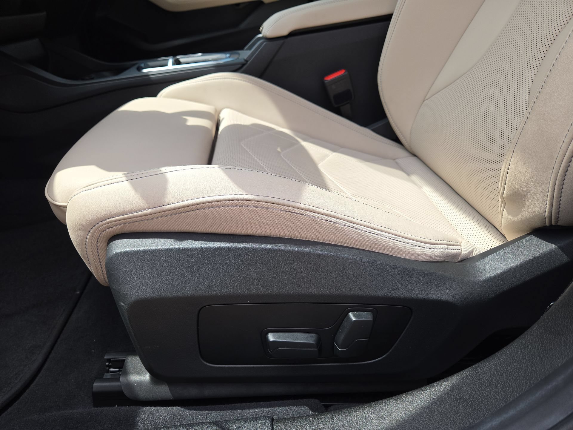 Used 2026 BMW 228i FWD image 17