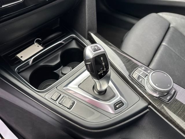 Used 2018 BMW 330e image 23