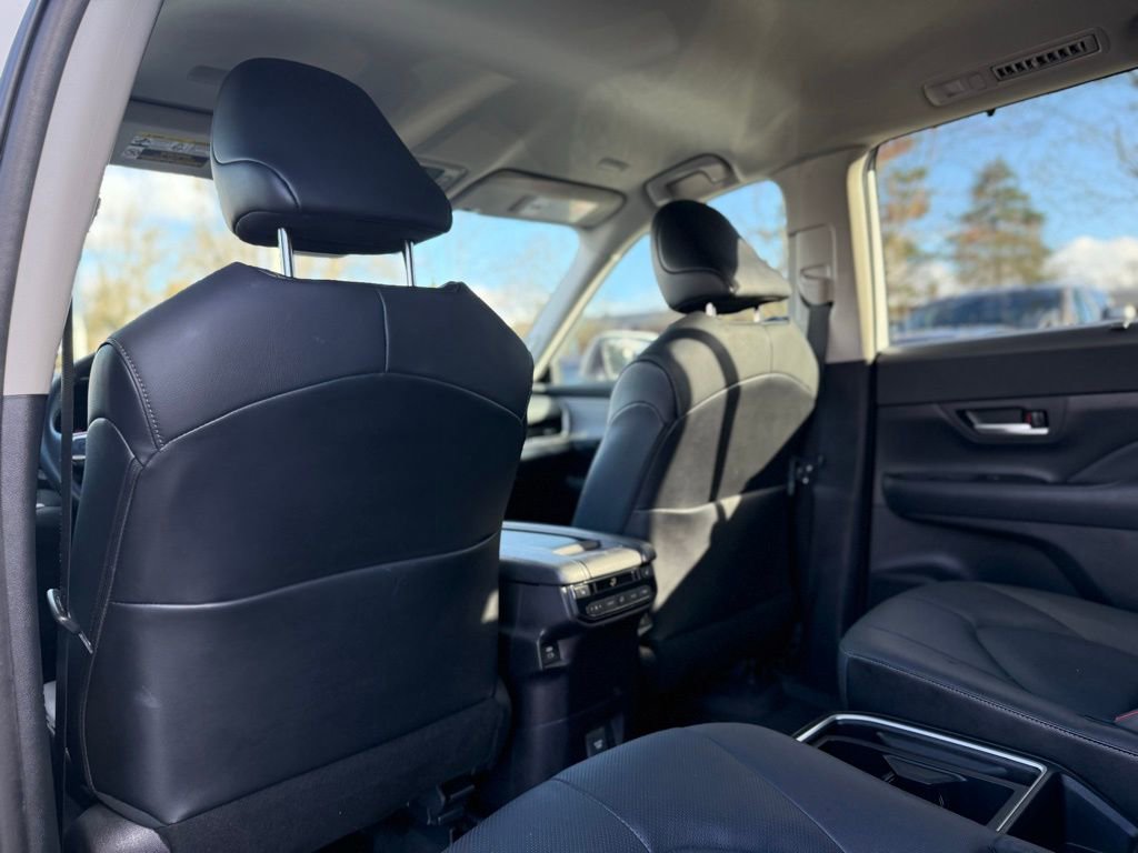 Used 2024 Toyota Grand Highlander Limited image 17