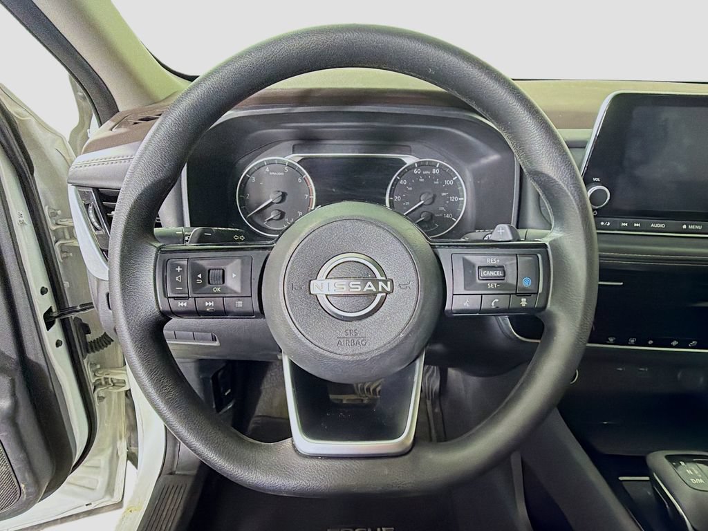 Used 2022 Nissan Rogue SV FWD image 15