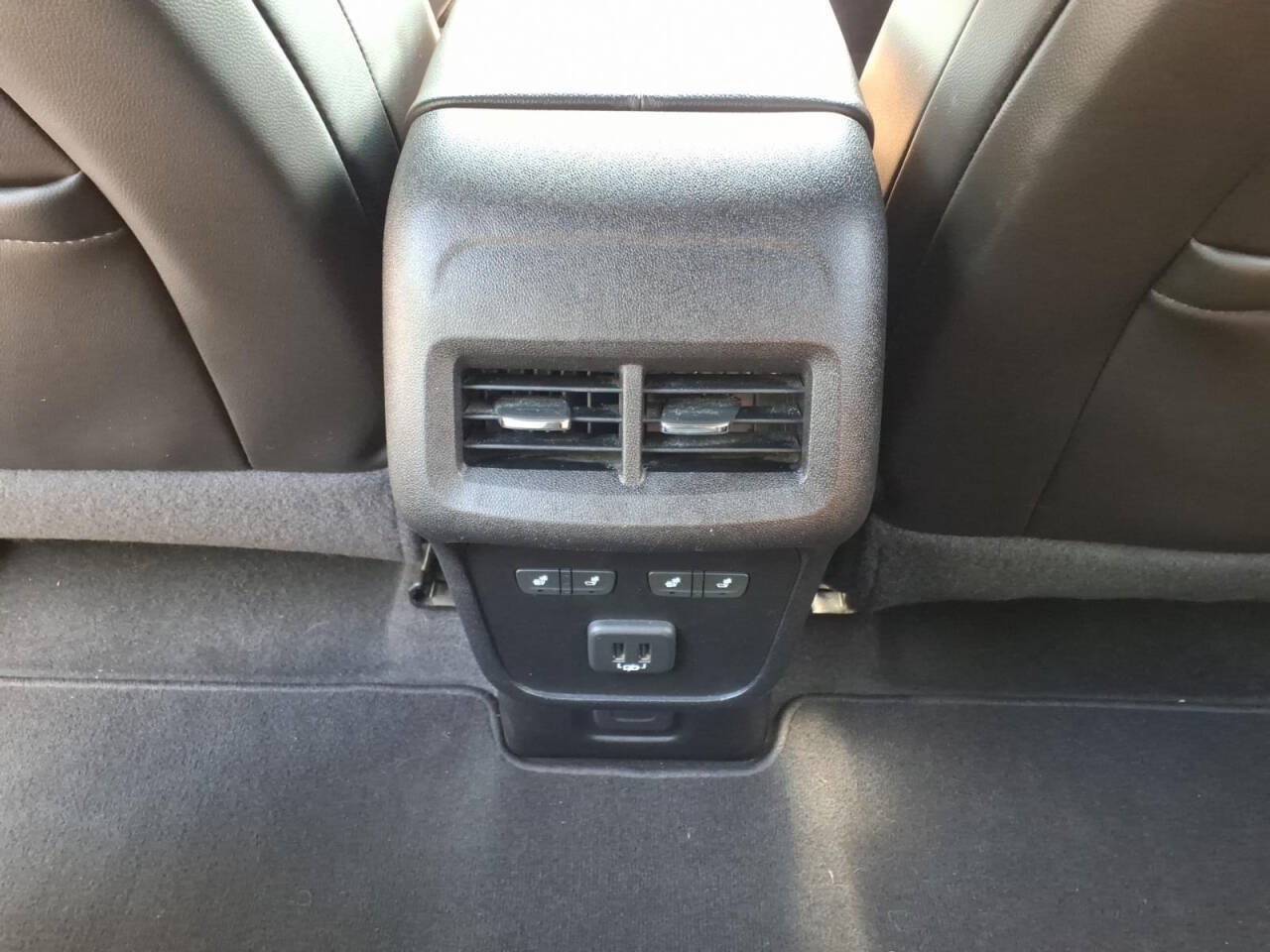 Used 2019 Chevrolet Equinox Premier AWD/4WD image 5