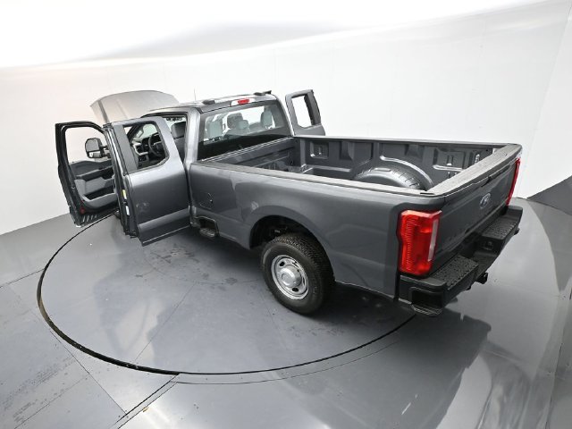 Used 2026 Ford F250 XL RWD image 38