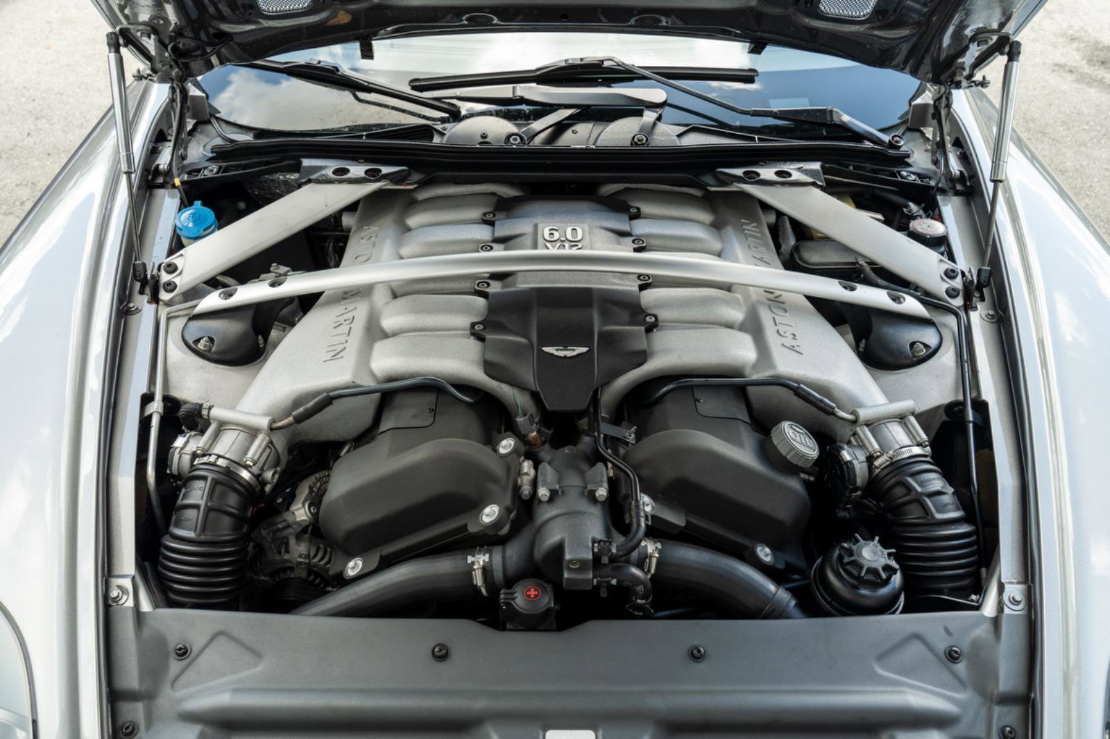 Used 2006 Aston Martin DB9 Volante image 40