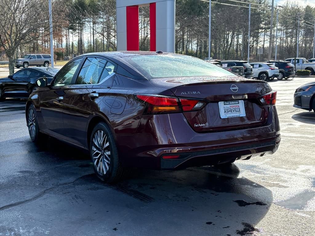 Certified 2024 Nissan Altima 2.5 SV image 6