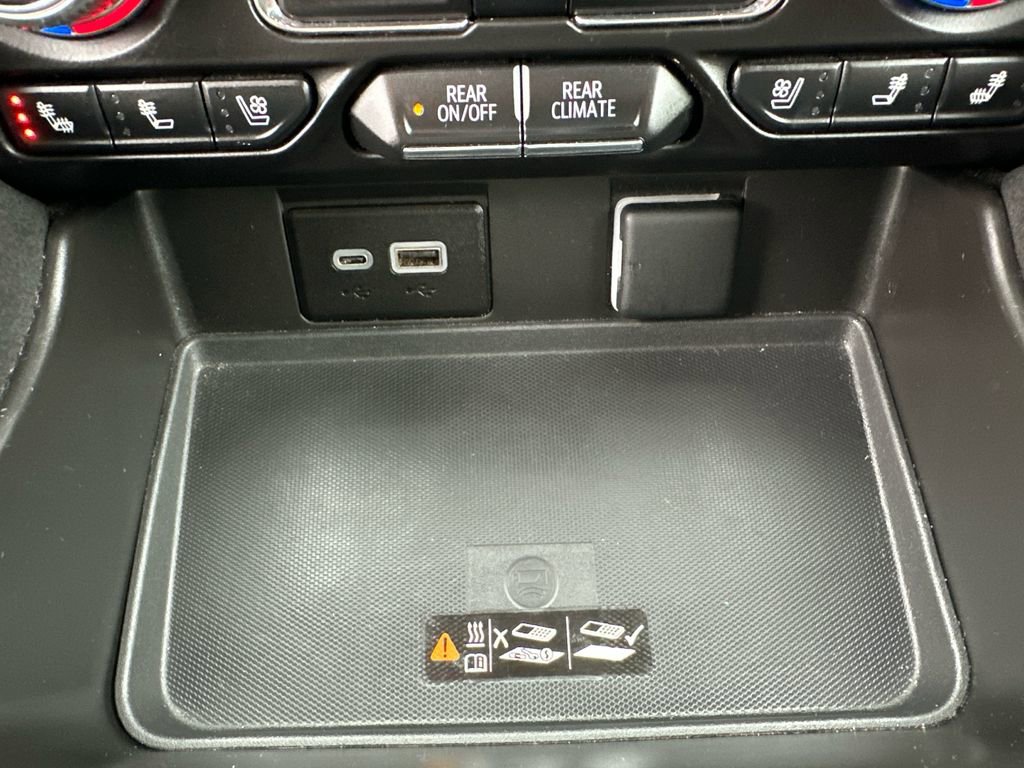 Used 2024 GMC Yukon XL SLT image 30