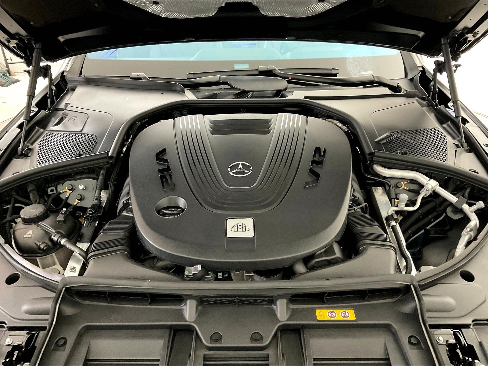 Certified 2024 Mercedes-Benz Maybach S 680 4MATIC image 30