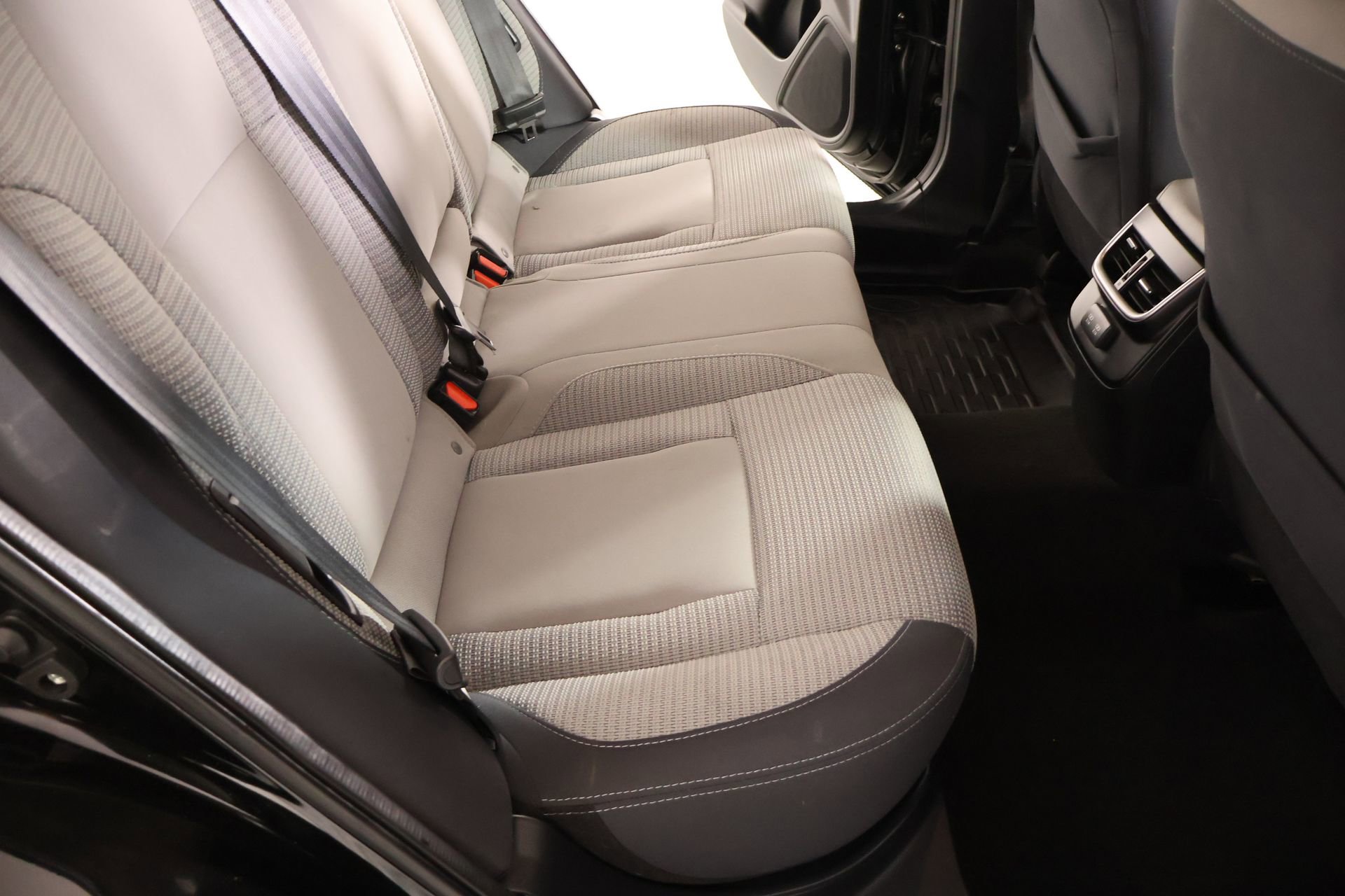 Used 2022 Subaru Outback Premium image 14