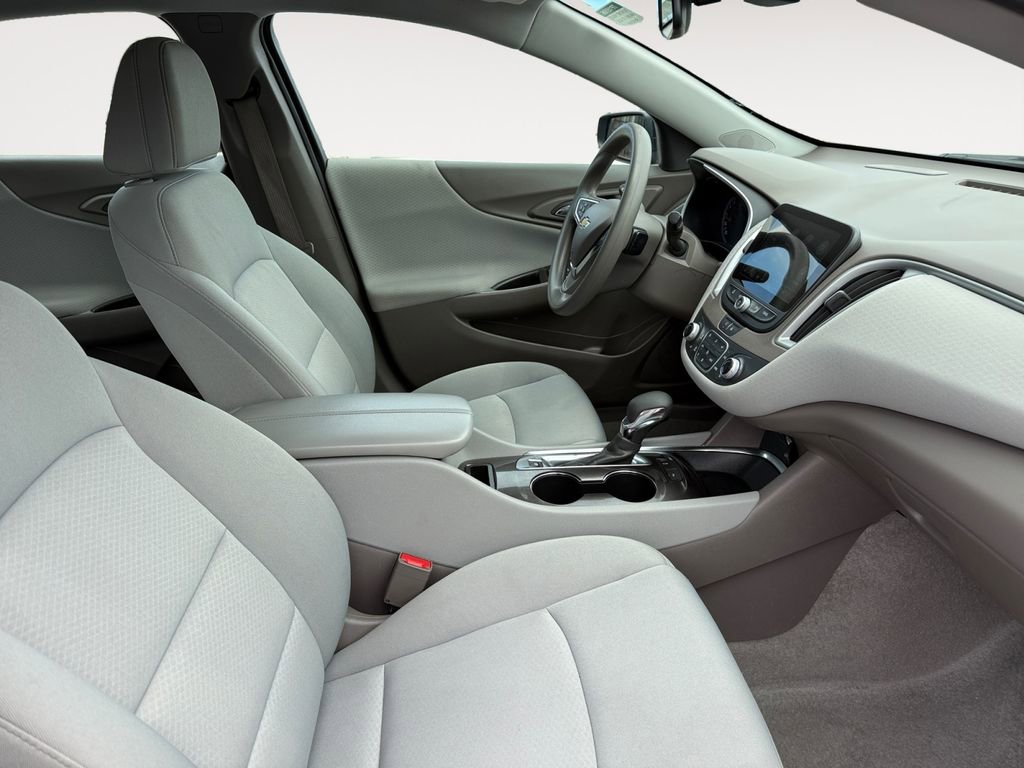 Used 2024 Chevrolet Malibu LT FWD image 15