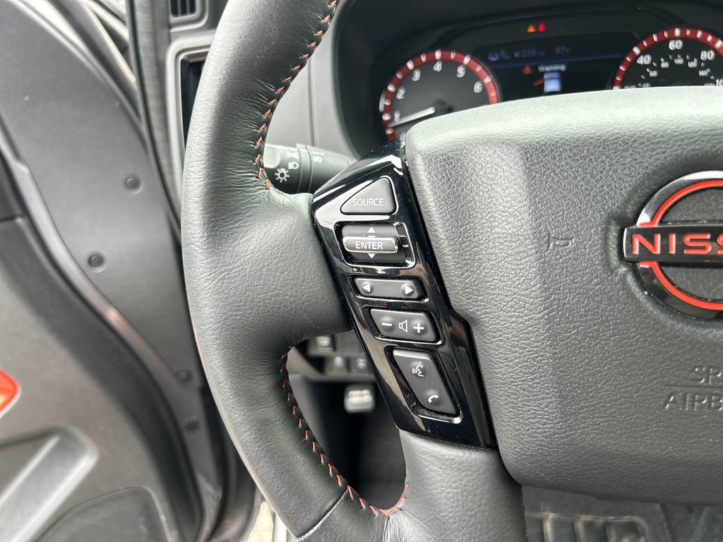 Used 2026 Nissan Frontier PRO-4X AWD/4WD image 21