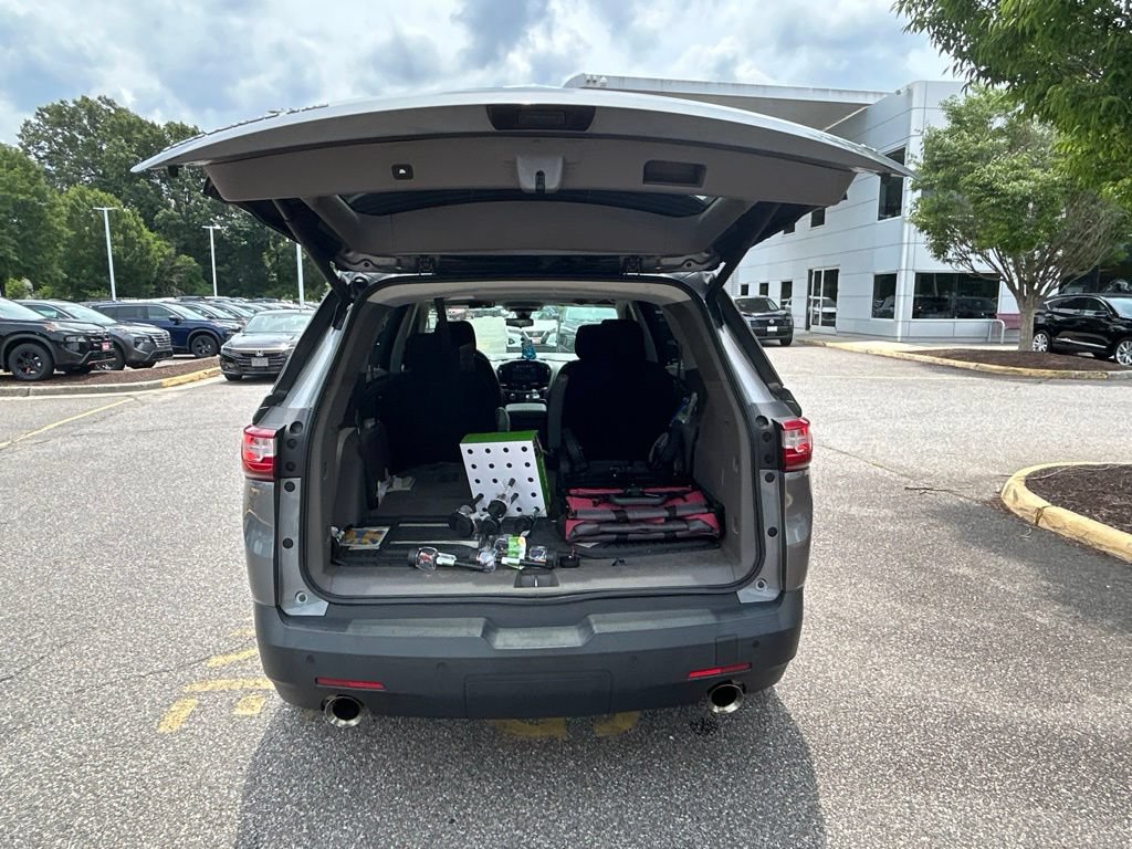 Used 2019 Chevrolet Traverse LT w/ LT Premium Package AWD/4WD image 15