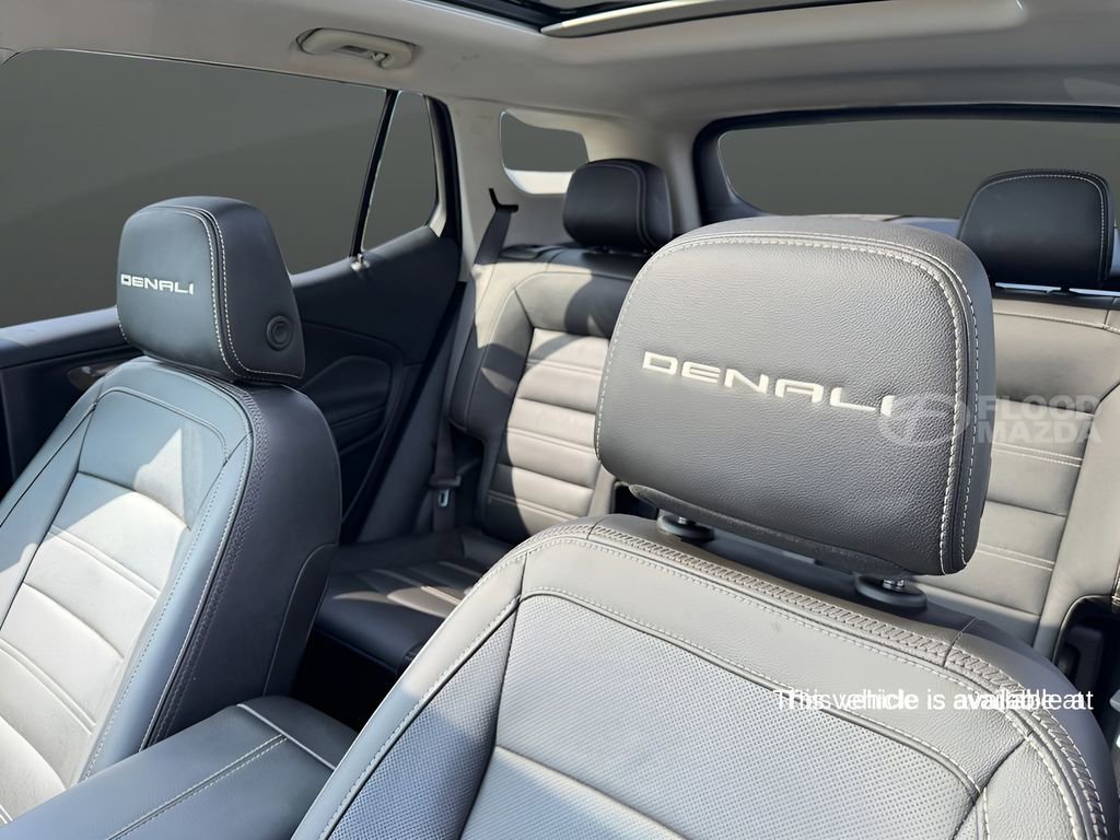 Used 2024 GMC Terrain Denali w/ Denali Premium Package image 8