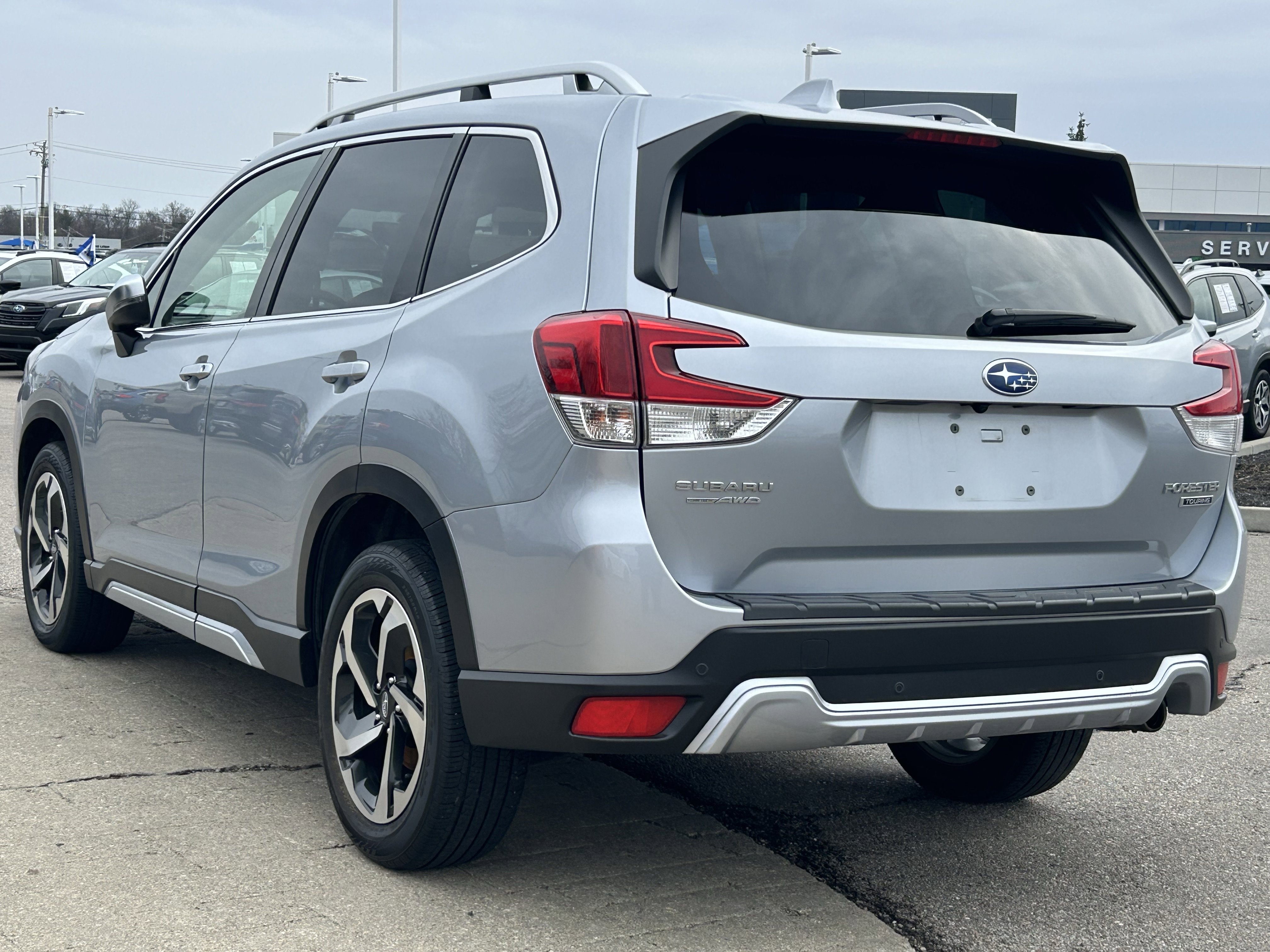 Used 2023 Subaru Forester Touring image 5