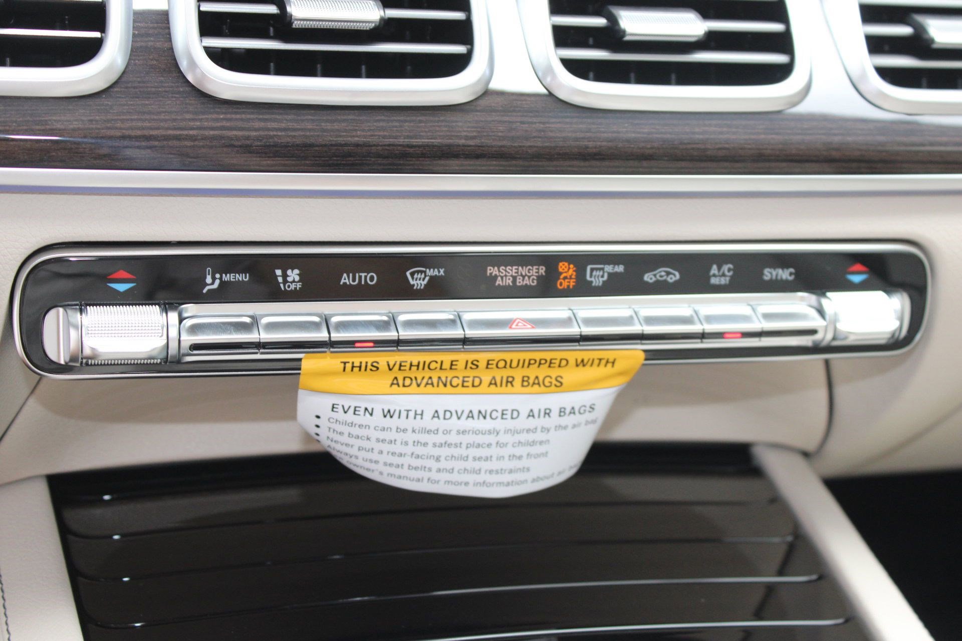New 2026 Mercedes-Benz GLS 450 4MATIC image 19