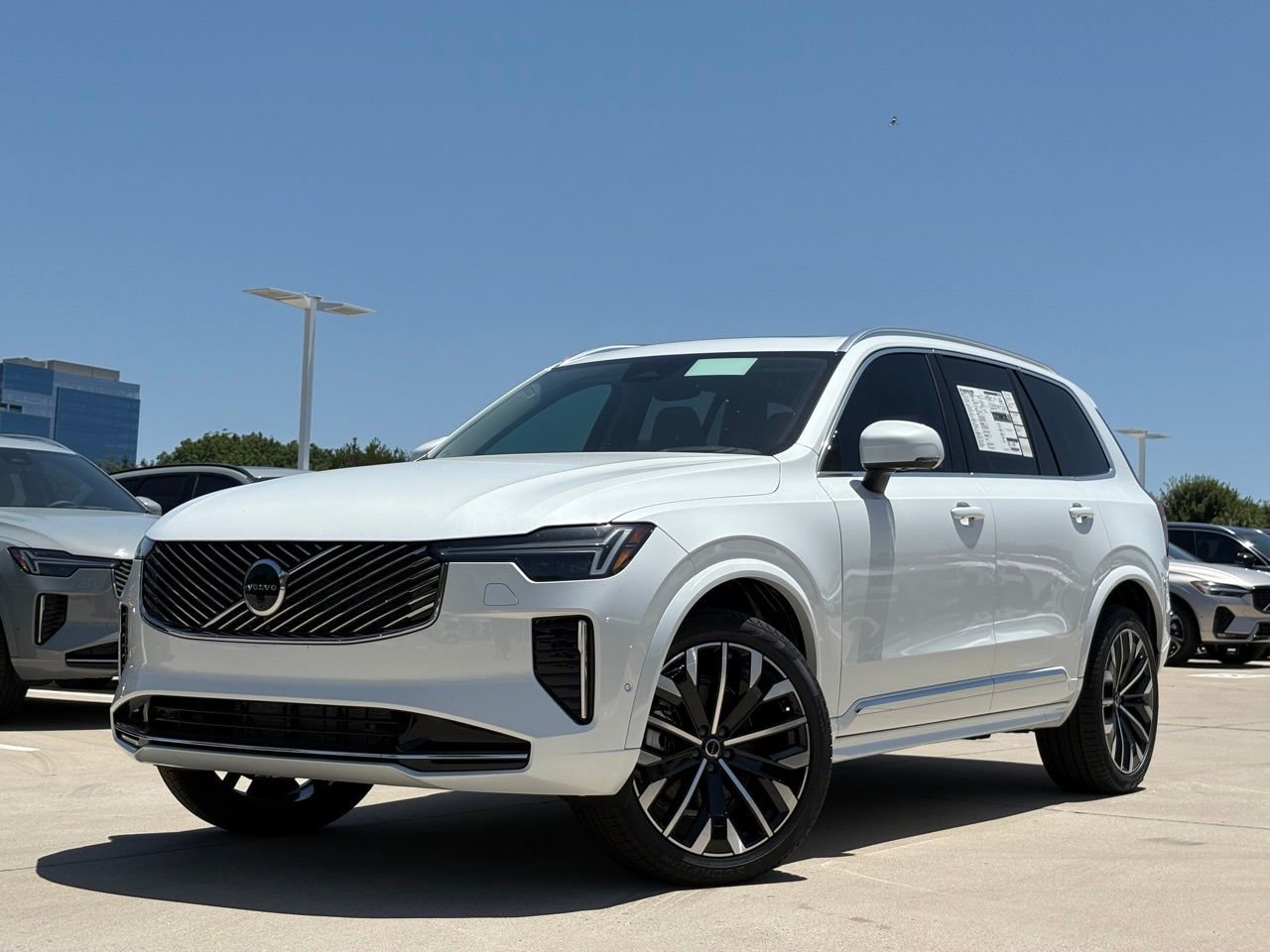 New 2026 Volvo XC90 B6 Ultra w/ Protection Package