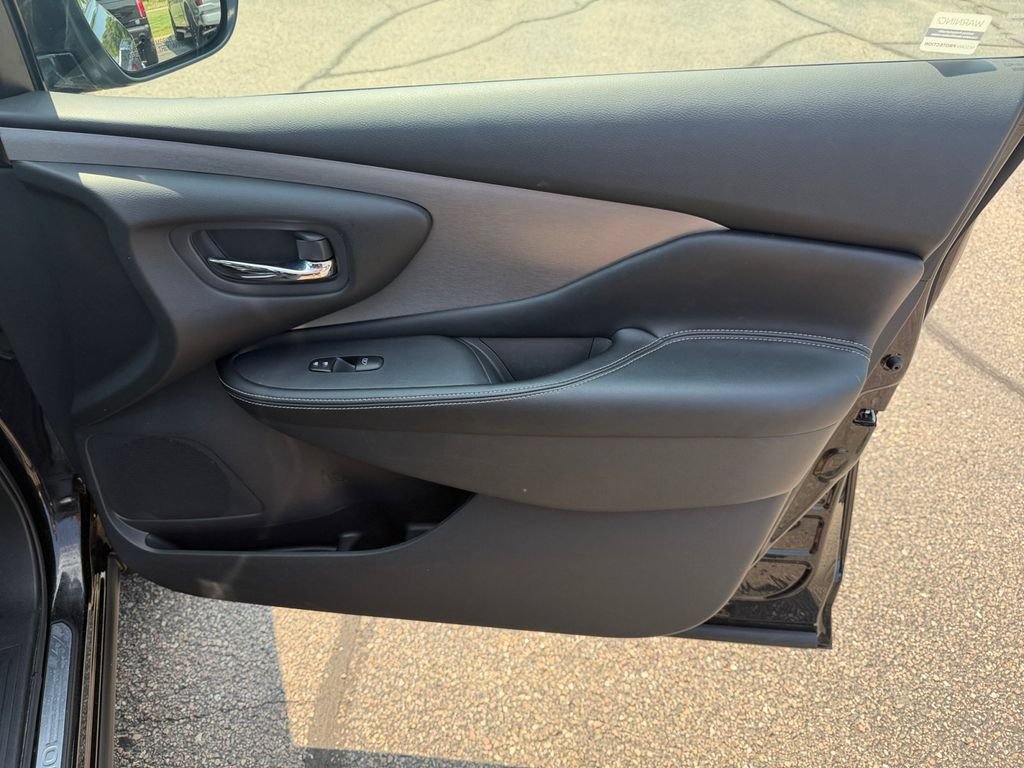 Used 2024 Nissan Murano SV AWD/4WD image 18