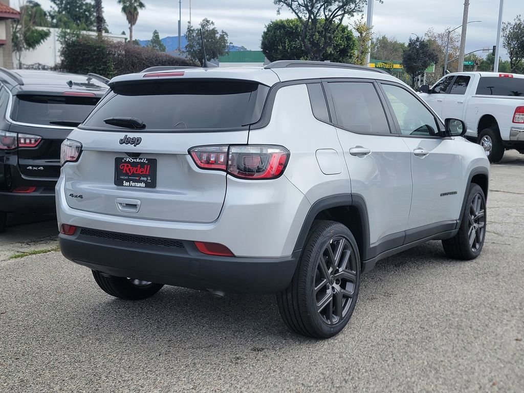 New 2026 Jeep Compass Latitude image 4