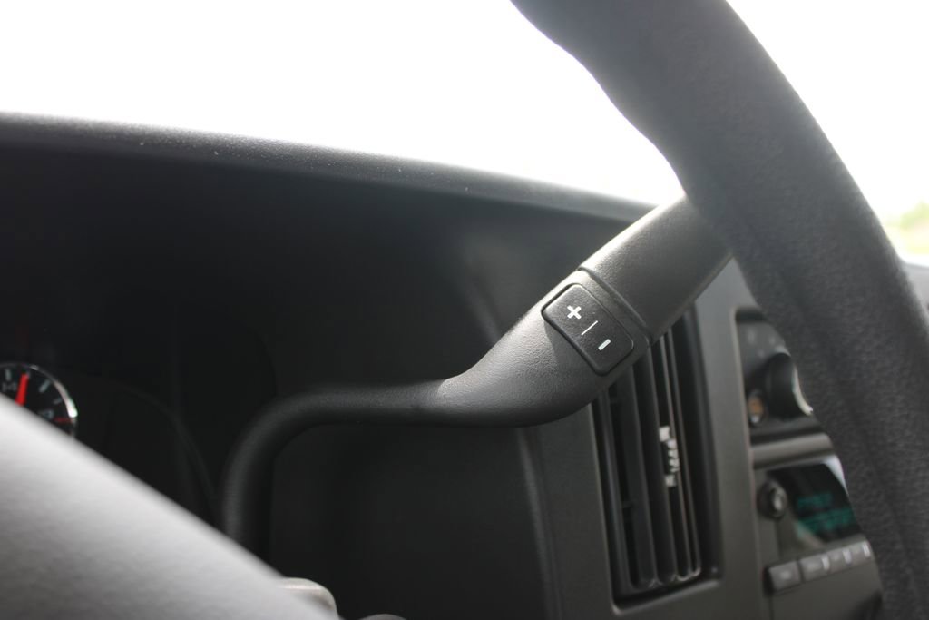 New 2026 Chevrolet Express 3500 Extended RWD image 30