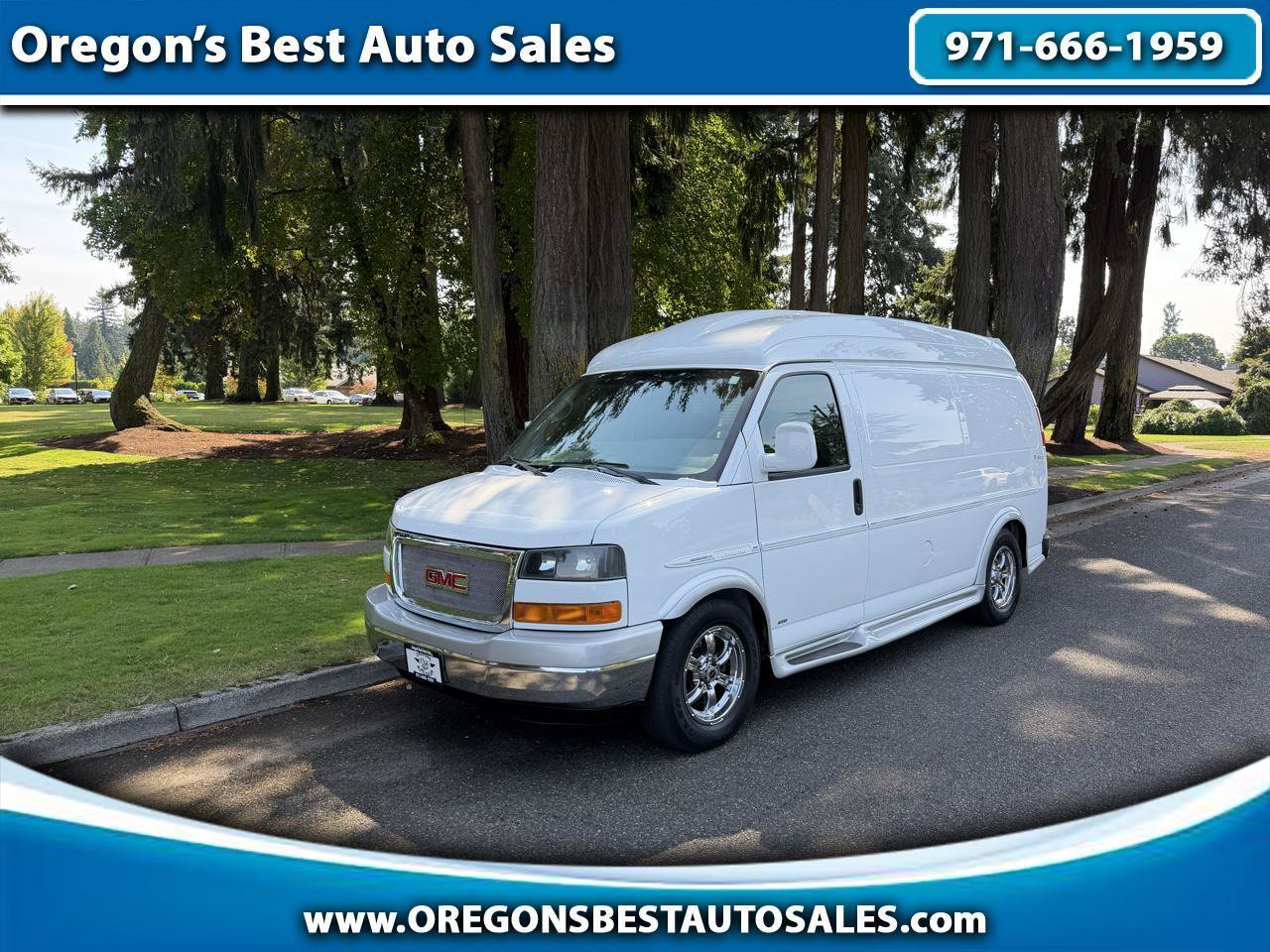 Used 2011 GMC Savana 1500 AWD image 1