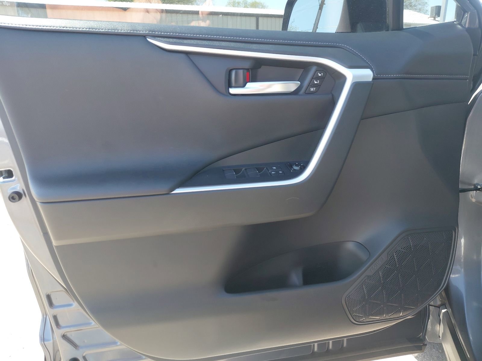 Certified 2020 Toyota RAV4 Limited AWD/4WD image 16