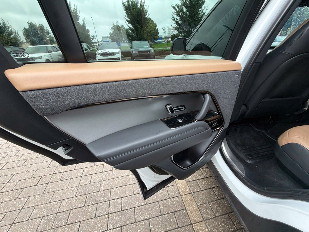 Used 2024 Land Rover Range Rover Sport Dynamic SE AWD/4WD image 23