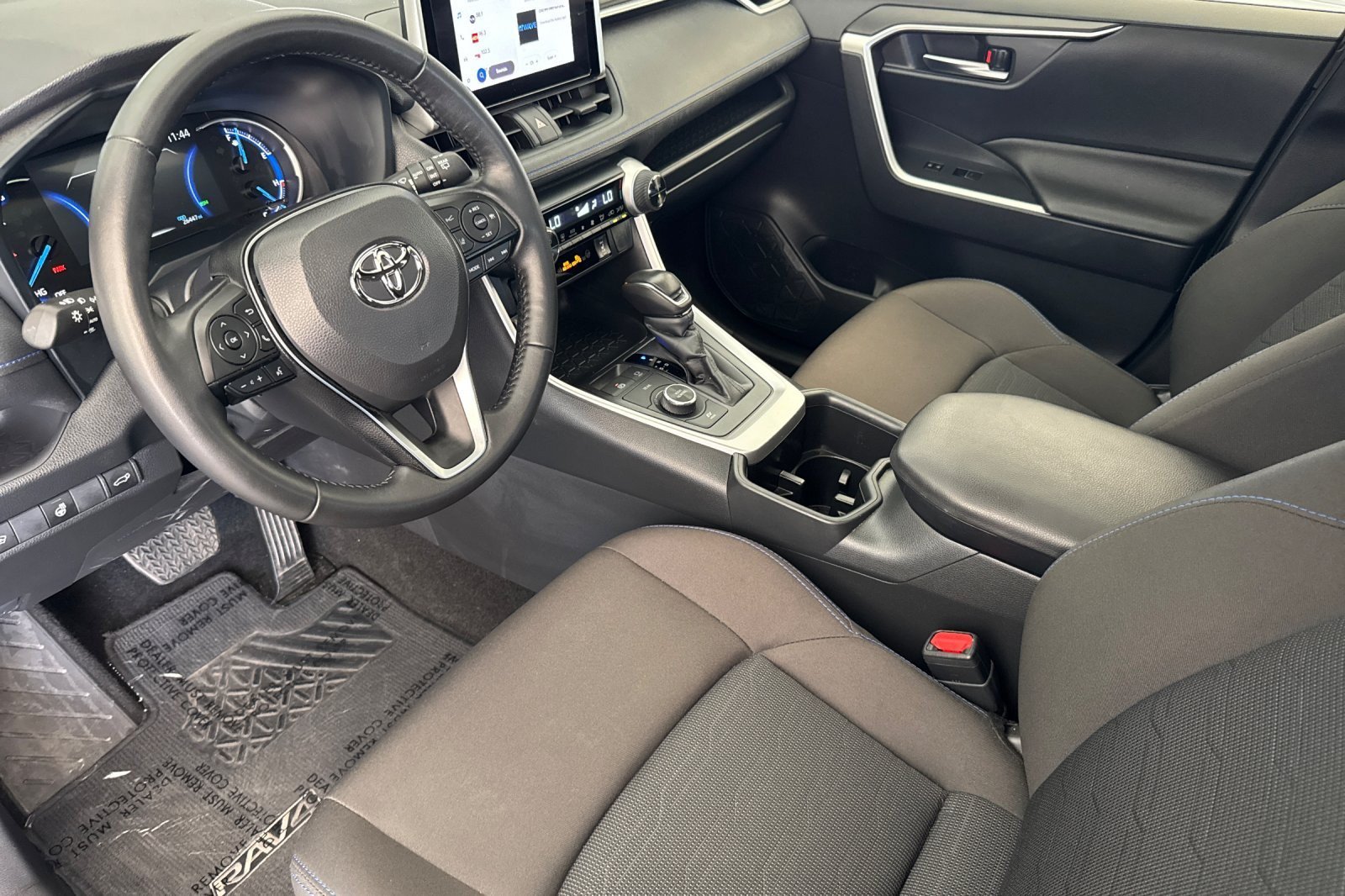 Certified 2025 Toyota RAV4 SE w/ Convenience Package AWD/4WD image 9