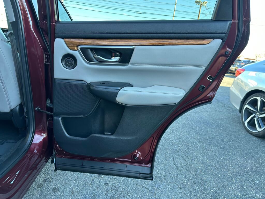 Used 2019 Honda CR-V Touring image 25