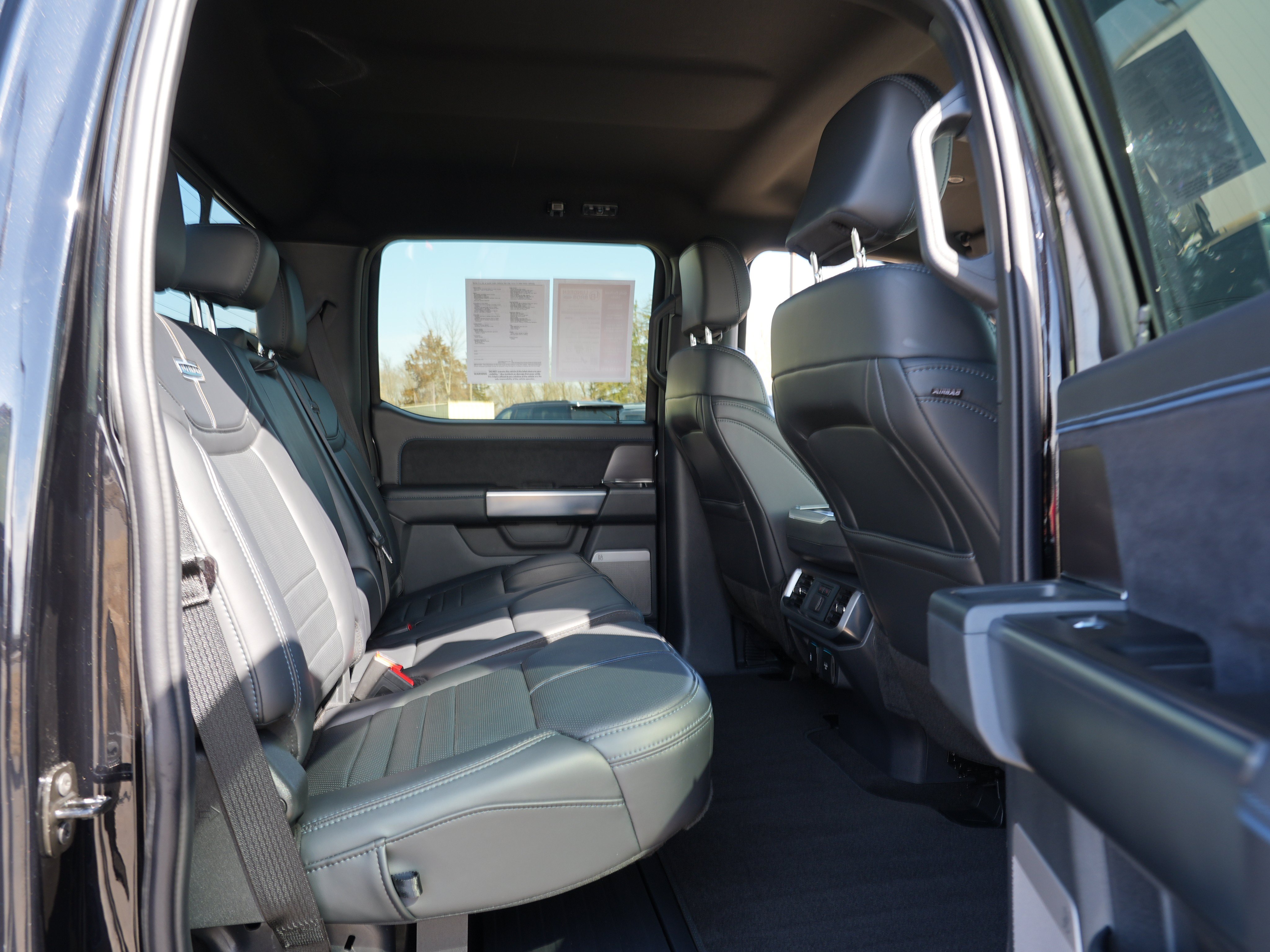 Used 2025 Ford F150 Platinum AWD/4WD image 32