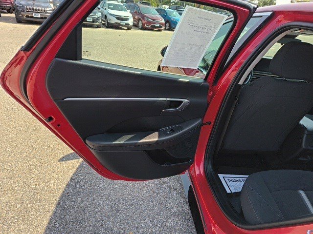 Used 2021 Hyundai Sonata SEL image 12